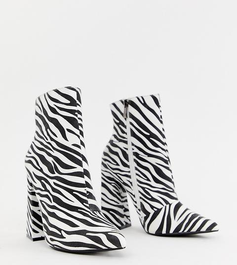 Botines De Tacón Con Estampado De Cebra De Boohoo