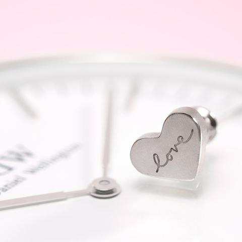 Undertrykkelse vedhæng Civic Heart Charm Silver from Daniel Wellington on 21 Buttons