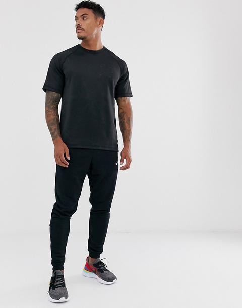 nike tech shirt