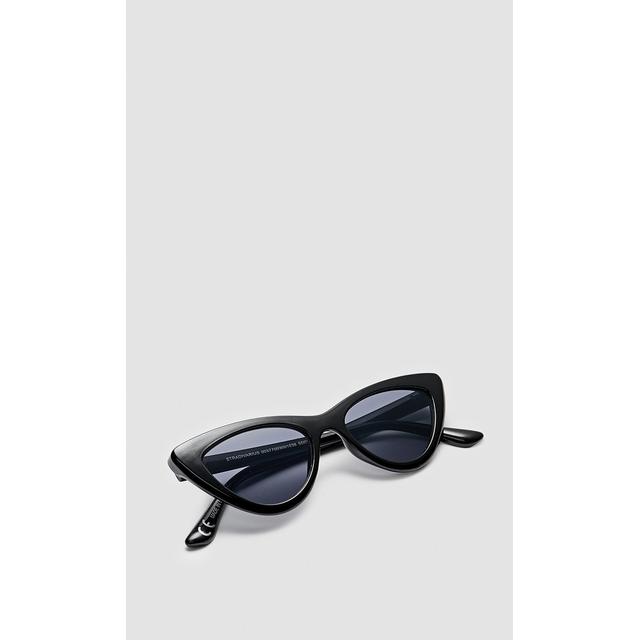 Occhiali Da Sole Modello Cat Eye Nero di Stradivarius su 21 Buttons