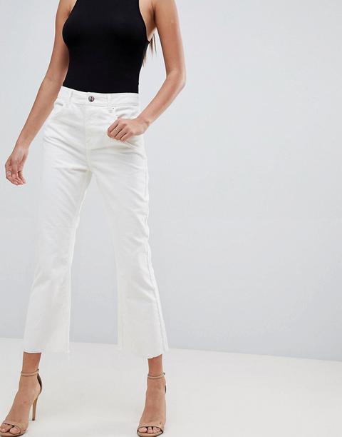 Asos Design - Egerton - Jeans Cropped A Zampa Rigidi Bianco Gesso A Coste Con Orlo Grezzo - Bianco