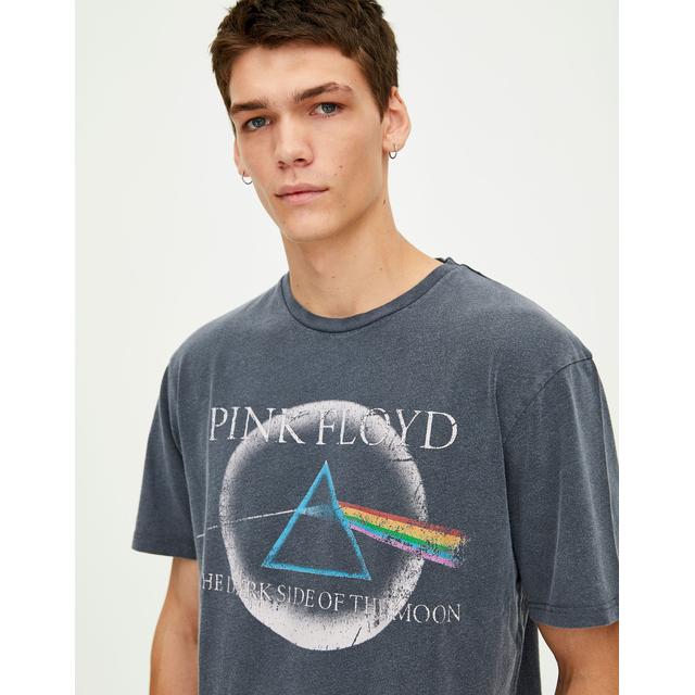 Camiseta Pink Floyd Efecto Lavado from Pull and Bear on 21 Buttons