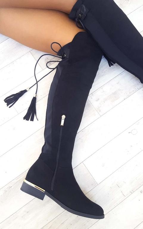 knee high boots with tassels