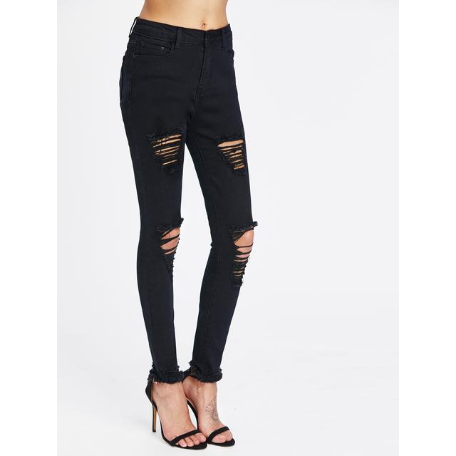 Pantaloni Skinny Di Jeans Strappati from SheIn on 21 Buttons