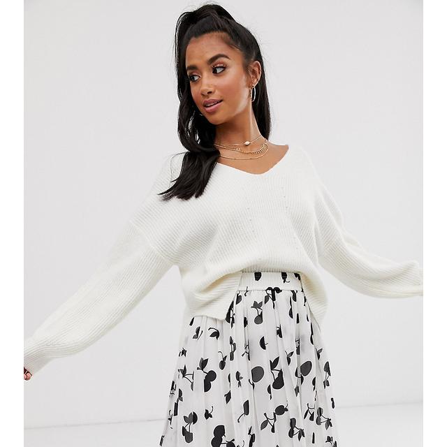 white fluffy v neck jumper