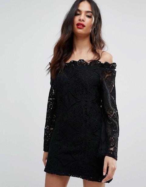 Vestido De Encaje Con Vuelo Y Escote Bardot De Prettylittlething