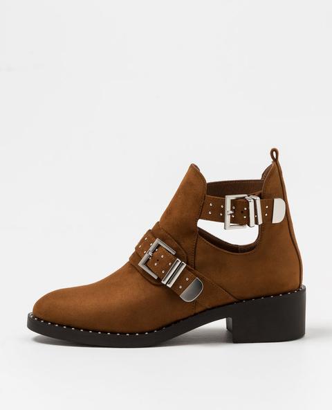 Botines Calados Con Tachuelas