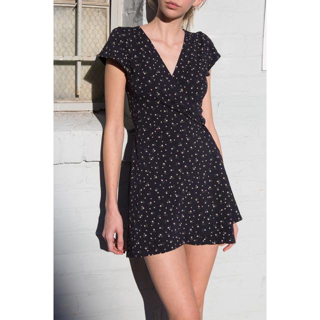 Robbie Dress from Brandy Melville on 21 Buttons