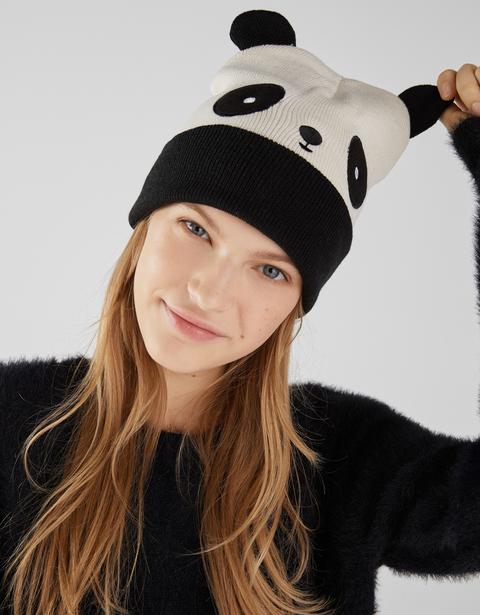 Berretto Panda from Bershka on 21 Buttons
