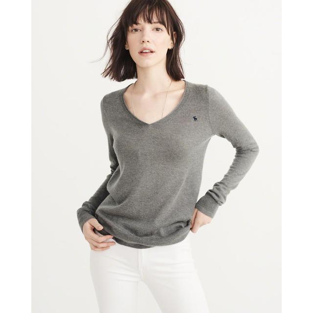 Cashmere Silk V neck Sweater from Abercrombie Fitch on 21 Buttons