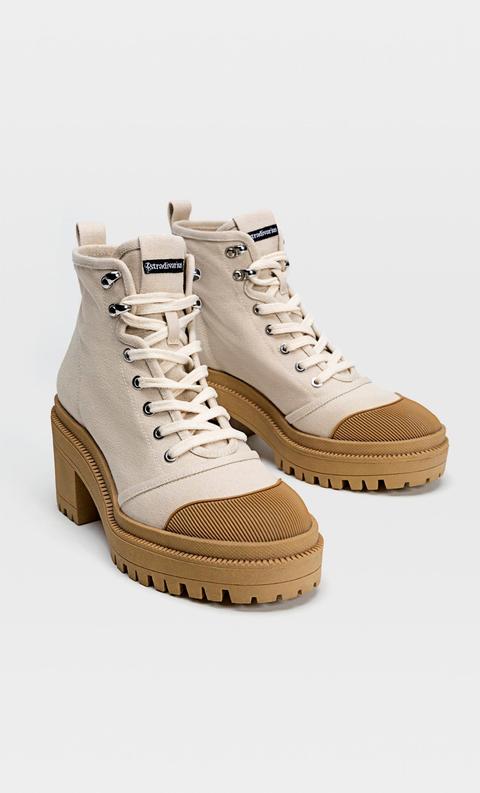 Botines Tacón Tejido from Stradivarius on 21 Buttons