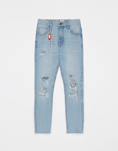 Jeans Slim Fit Cropped Con Llavero