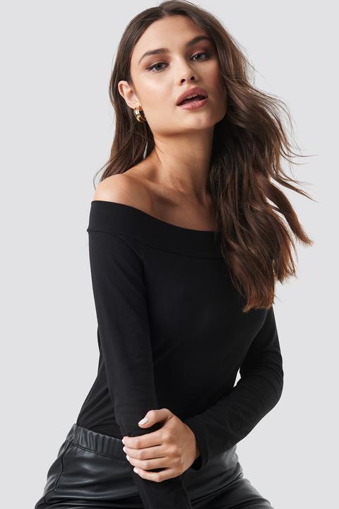 Off Shoulder Longsleeve Tee Schwarz