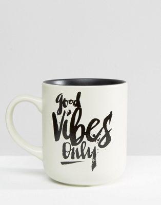 Tazza Con Scritta "good Vibes Only"