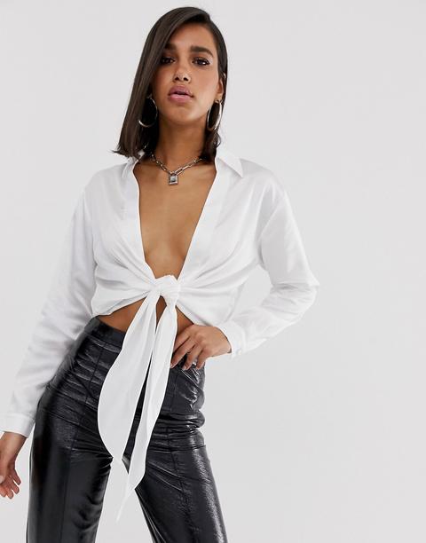 Camisa Muy Escotada De Manga Larga Con Parte Delantera Anudada De Asos Design-crema