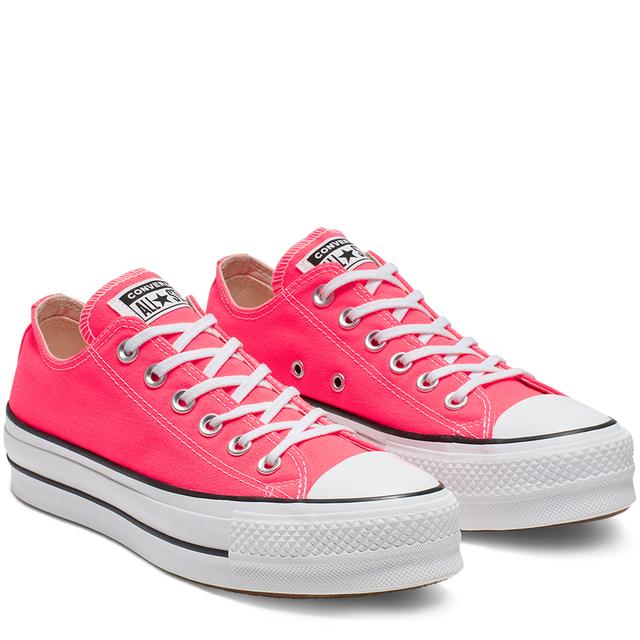 chuck taylor all star clean lift low top