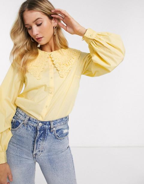 Camisa Con Cuello Extragrande De Encaje Amarillo De Y.a.s