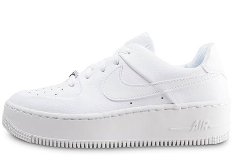 Baskets Nike Air Force 1 Sage Low Triple Blanc Femme from Chausport on 21  Buttons