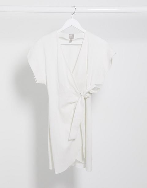 Vestido Corto Con Diseño Cruzado De Lino En Blanco De Asos Design