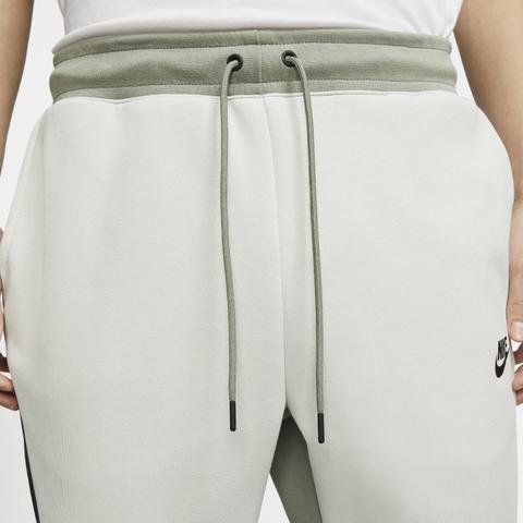 Pantalon De Jogging Nike Sportswear Tech Fleece Pour Homme - Olive
