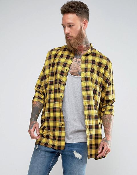 Asos - Camicia A Quadri In Viscosa Lunga Oversize Con Spalle Scivolate - Giallo