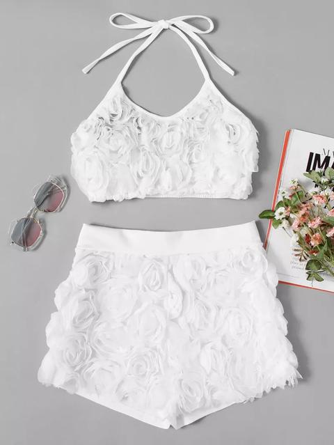 Top Mit Blumen, Neckholder Und Shorts