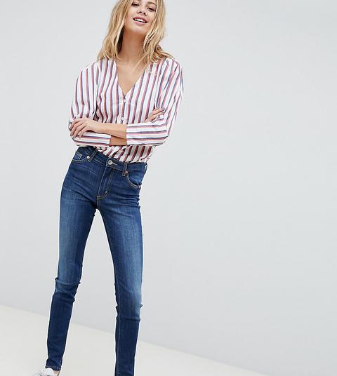Monki – Mocki – Schmale Jeans Mit Mittelhoher Taille Und Bio-baumwolle In Mittelblau
