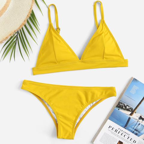 Top Triángulo Con Set De Bikini De Cintura Baja