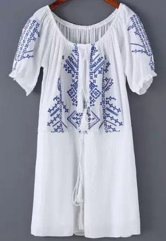 Vestito Ricamato Con Maniche Corte Bianco