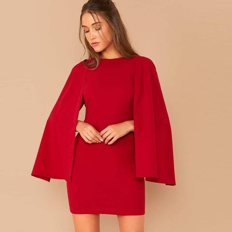 Robe Moulante À Manches Cape (sans Ceinture)