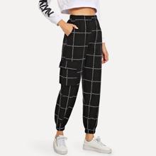 Pantalones Jogger Con Cuadros from SheIn on 21 Buttons