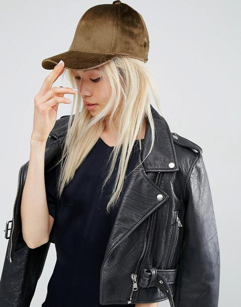 Gorra De Terciopelo De Asos