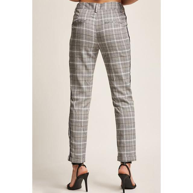 Pantalón Estampado Cuadros from Forever 21 on 21 Buttons