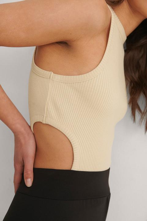 Bella Michlo X Na-kd Cut Out Detail Singlet - Beige