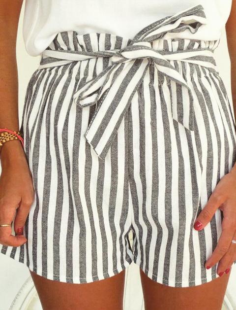 Pantalón Corto Rayas Azules
