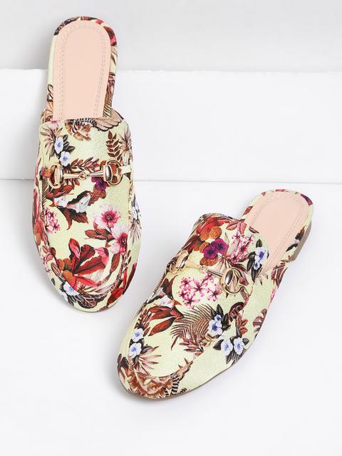 Chinelas Planas Con Estampado De Flor