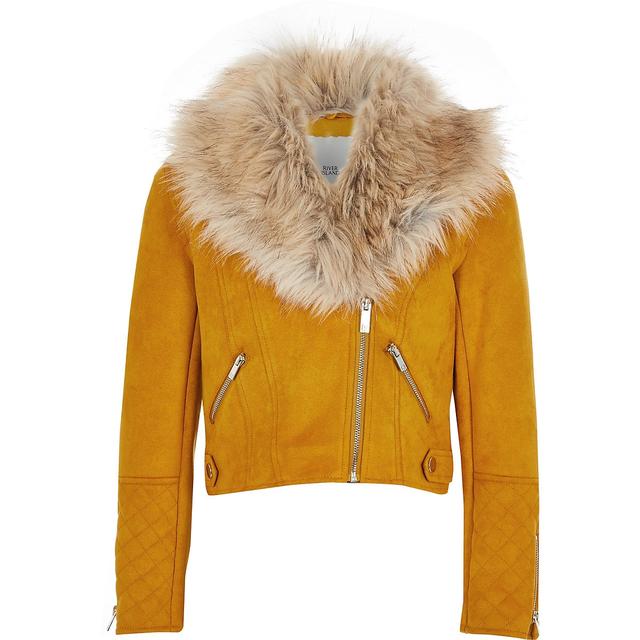 yellow fur collar