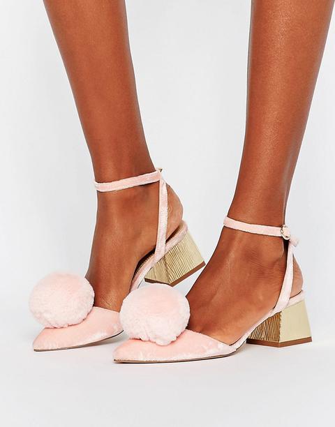 Tacones De Altura Media Con Pompones Saucy De Asos