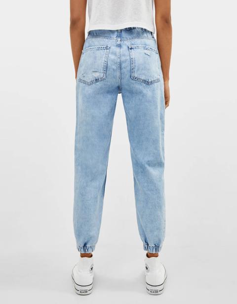 Pantaloni Jogger In Denim Riflettente from Bershka on 21 Buttons