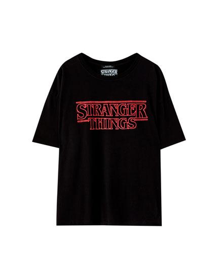 Camiseta Netflix Stranger Things Logo Neón