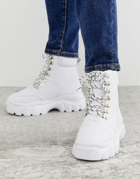 Botas Blancas Gruesas Con Cordones De Truffle Collection-blanco from ASOS  on 21 Buttons