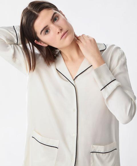 Camisa Satín Color: Crudo Talla: M Material: Viscosa,