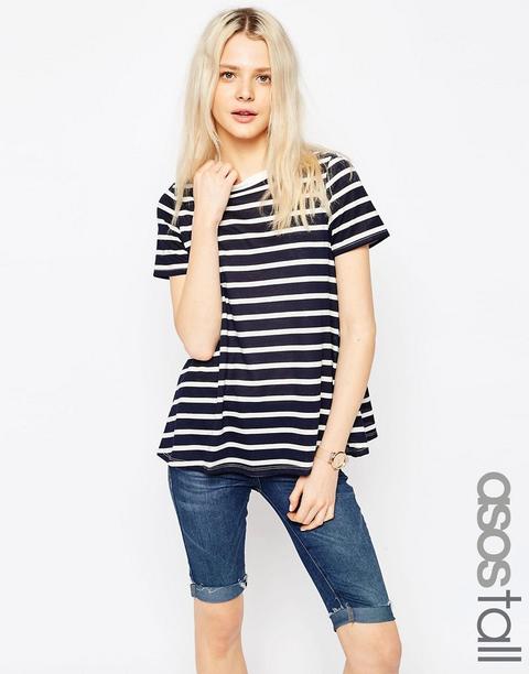 Camiseta Con Vuelo Y Diseño A Rayas De Asos Tall