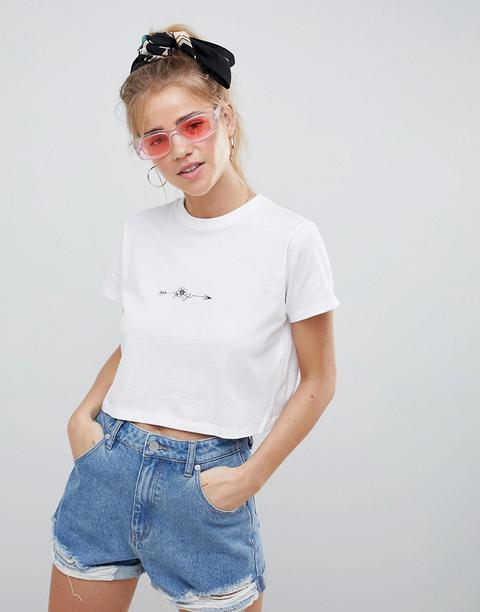 Asos Design - T-shirt Corta Con Stampa Di Freccia E Fiore - Bianco