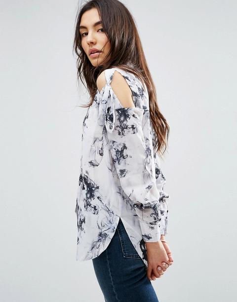 Blusa Con Lazada En Los Hombros Y Estampado De Efecto Marmolado De Asos