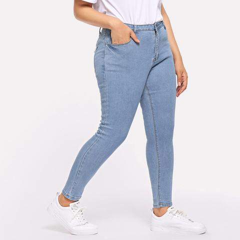 Jeans Attillati Con Tasca Taglie Forti