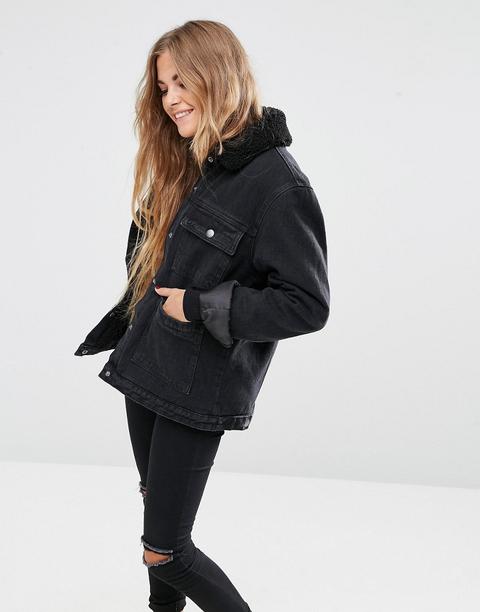 Chaqueta Vaquera De Borreguito Con Bolsillos En Negro Desgastado De Asos