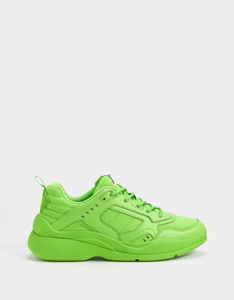 Sneakers Fosforescenti Bershka + Pantone