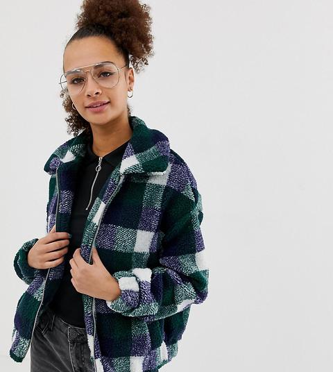Cazadora Bomber De Borreguito A Cuadros Con Estampado De Cuadros Verdes De New Look