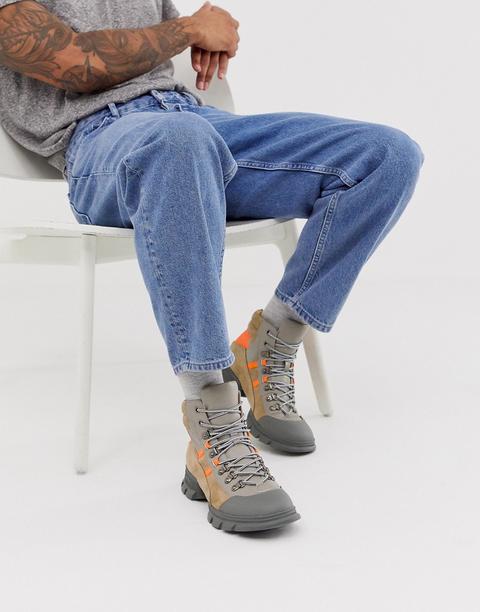 Botas Tipo Borceguí De Efecto Cuero Color Piedra Con Detalles De Color Pop Y Cordones De Asos Design